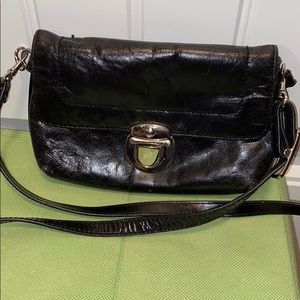 Wilson’s leather small shoulder bag